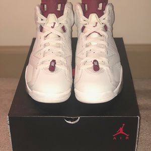 Air Jordan 6 Maroon size 8.5 ( 2015)